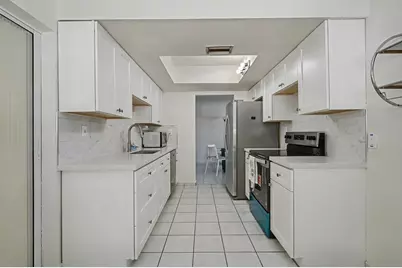 5612 NW 49th Avenue, Tamarac, FL 33319 - Photo 10