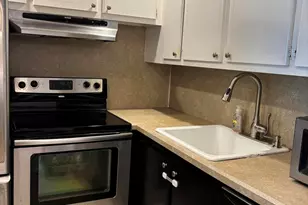 87 Windsor D, West Palm Beach, FL 33417 - Photo 8