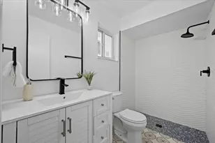 19052 SE Hillcrest Dr, Tequesta, FL 33469 - Photo 16