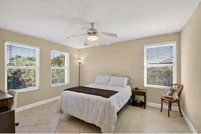 1017 Villa Circle, Boynton Beach, FL 33435 - Photo 10