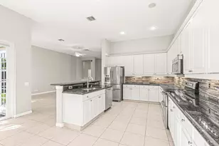 1366 Crossbill Ct, Weston, FL 33327 - Photo 22