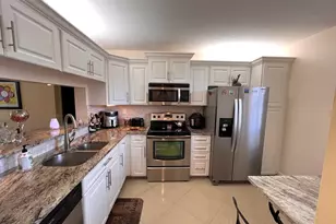 2660 Carambola Cir N, Coconut Creek, FL 33066 - Photo 10