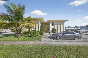 727 Hummingbird Way, North Palm Beach, FL 33408 - Photo 1
