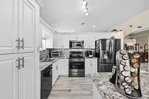 9769 Lemonwood Terrace, Boynton Beach, FL 33437 - Photo 18