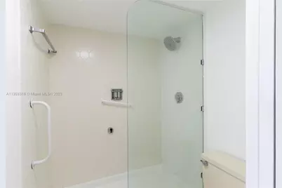 2400 Presidential Way, Unit #403, West Palm Beach, FL 33401 - Photo 18