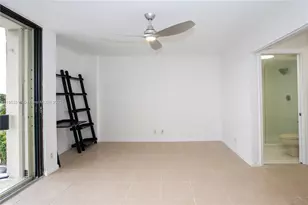 2400 Presidential Way Unit, West Palm Beach, FL 33401 - Photo 16
