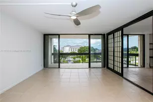 2400 Presidential Way Unit, West Palm Beach, FL 33401 - Photo 2