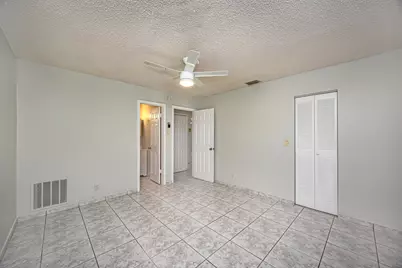 2734 Ponce De Leon Boulevard, Delray Beach, FL 33445 - Photo 12