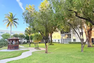 3138 Via Poinciana, Lake Worth, FL 33467 - Photo 26