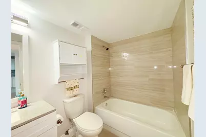 3138 Via Poinciana, Unit #306, Lake Worth, FL 33467 - Photo 22