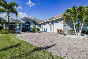 395 SW Sapphire Way, Vero Beach, FL 32968 - Photo 6