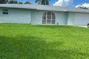 153 Meadowlark Dr, Royal Palm Beach, FL 33411 - Photo 12