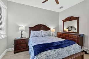 8070 Bellafiore Way, Boynton Beach, FL 33472 - Photo 20