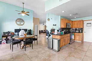 7483 Silver Woods Ct, Boca Raton, FL 33433 - Photo 8