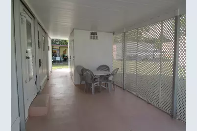 6403 S Elm Lane, Lantana, FL 33462 - Photo 8