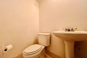 323 Southampton B, West Palm Beach, FL 33417 - Photo 4