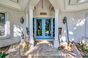 550 Sky Lake Dr, West Palm Beach, FL 33415 - Photo 8