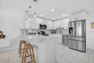 154 Valencia Unit, Delray Beach, FL 33446 - Photo 1