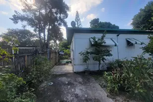 4882 S Katrina Cir, West Palm Beach, FL 33415 - Photo 12