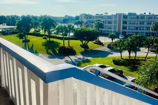 401 Greenbrier A, West Palm Beach, FL 33411 - Photo 6