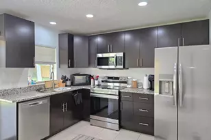 1549 SE Minorca Ave, Port Saint Lucie, FL 34952 - Photo 10