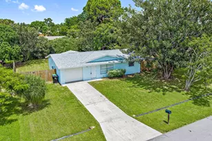1549 SE Minorca Ave, Port Saint Lucie, FL 34952 - Photo 1
