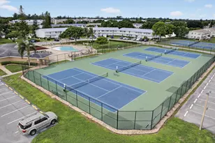 136 Somerset G, West Palm Beach, FL 33417 - Photo 18