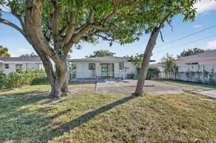 122 SW 9th Ave, Delray Beach, FL 33444 - Photo 32