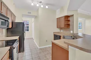 9845 Baywinds Dr Unit, West Palm Beach, FL 33411 - Photo 10