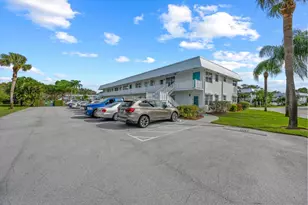 2929 SE Ocean Blvd Unit, Stuart, FL 34996 - Photo 1