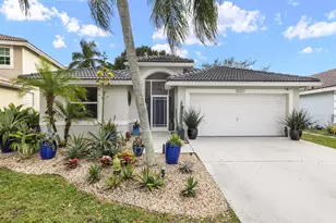 12227 Sunset Point Cir, Wellington, FL 33414 - Photo 2