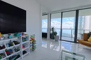 650 NE 32nd St, Miami, FL 33137 - Photo 8