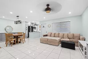 580 Egret Dr Unit, Hallandale Beach, FL 33009 - Photo 14