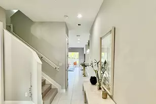 8655 NW 39th Ct, Coral Springs, FL 33065 - Photo 2