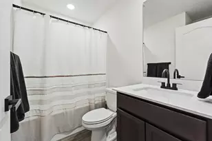 5512 Jamboree Dr, Fort Pierce, FL 34947 - Photo 16