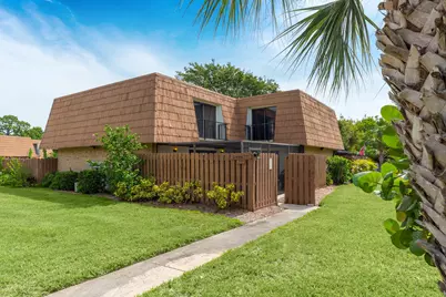 5962 SE Riverboat Drive #525, Stuart, FL 34997 - Photo 1