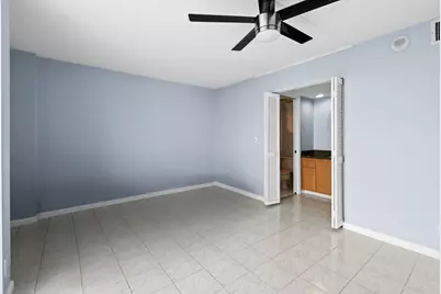 2400 Presidential Way, Unit #2006, West Palm Beach, FL 33401 - Photo 10