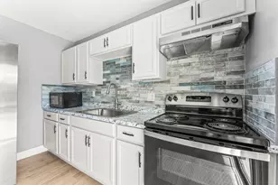 2000 NW 33rd Ct, Oakland Park, FL 33309 - Photo 14