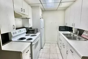 4014 Newcastle A, Boca Raton, FL 33434 - Photo 2