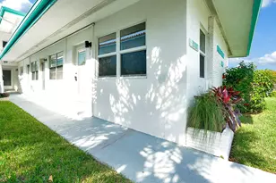 865 SE 20th Ave, Deerfield Beach, FL 33441 - Photo 2