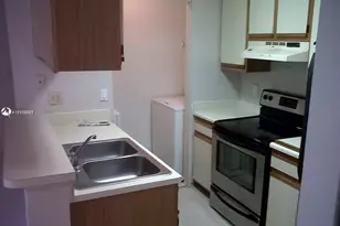 1239 SW 46th Ave, Pompano Beach, FL 33069 - Photo 4