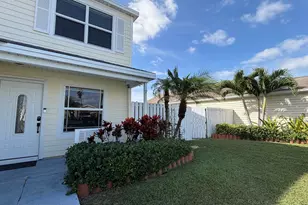 3911 Circle Lake Dr Dr, West Palm Beach, FL 33417 - Photo 4