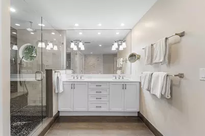 811 Palm Trail, Delray Beach, FL 33483 - Photo 18