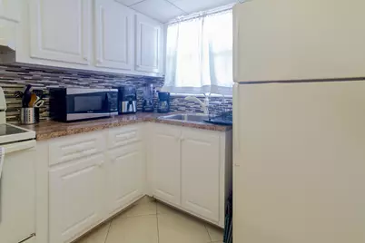 3091 E Sun Sunrise Lakes Drive E, Unit #207, Sunrise, FL 33322 - Photo 2