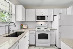 765 Jeffery St, Boca Raton, FL 33487 - Photo 8