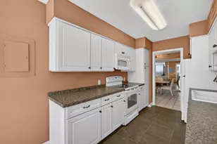 3400 N Ocean Dr, Singer Island, FL 33404 - Photo 24