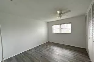 2723 Dudley Dr W, West Palm Beach, FL 33415 - Photo 2