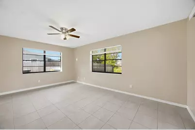 569 SE Fallon Drive, Port Saint Lucie, FL 34983 - Photo 16