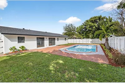 10151 Windtree Lane N, Boca Raton, FL 33428 - Photo 34