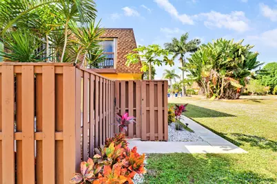 110 N Delaware Boulevard, Unit #16D, Jupiter, FL 33458 - Photo 2